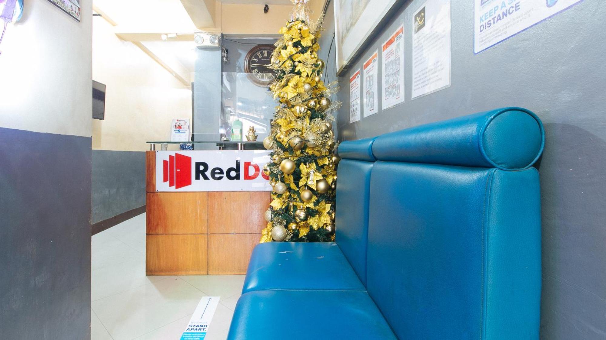Reddoorz At V-Cat Apartelle Sampaloc Manilla Buitenkant foto