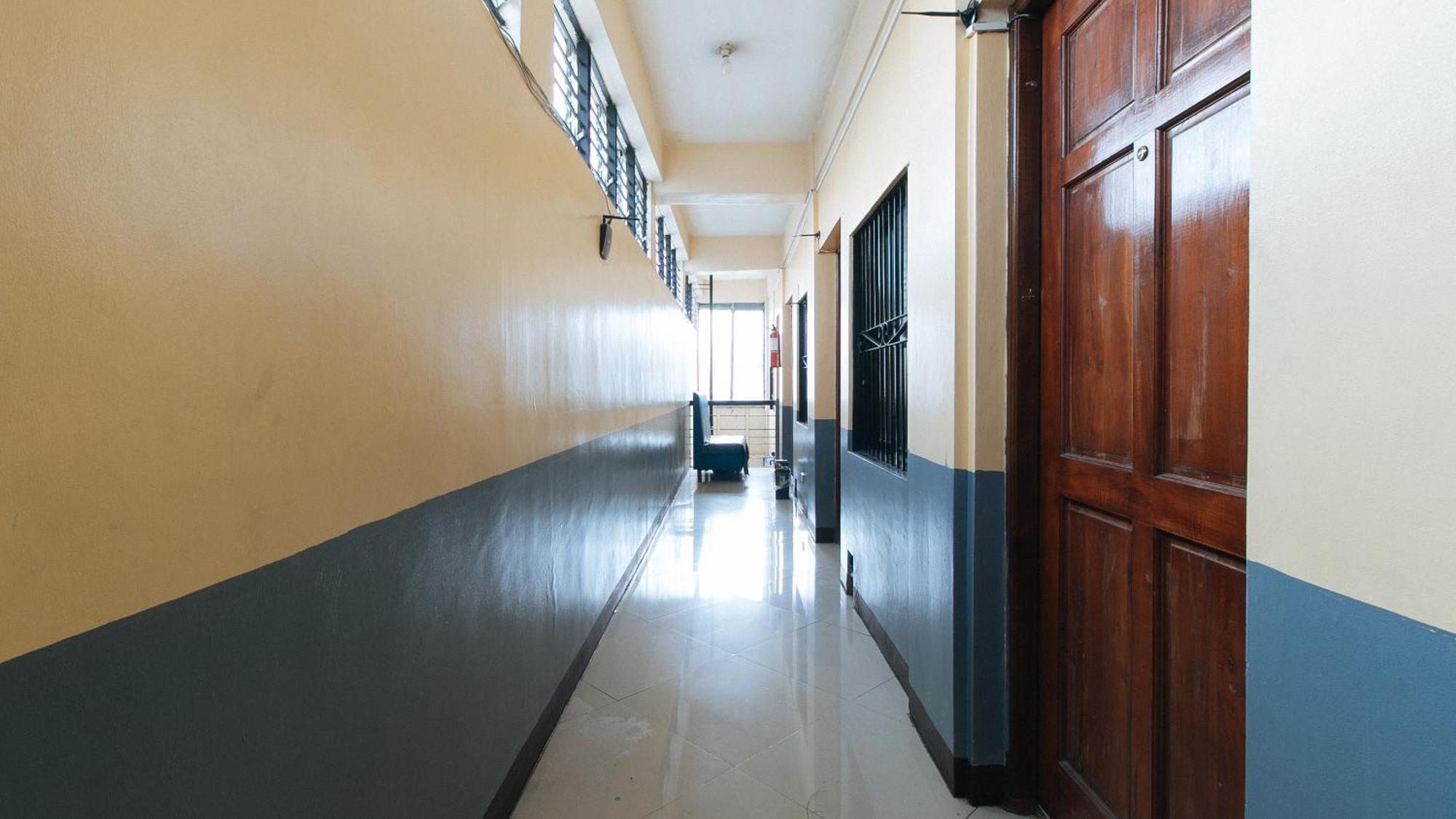 Reddoorz At V-Cat Apartelle Sampaloc Manilla Buitenkant foto