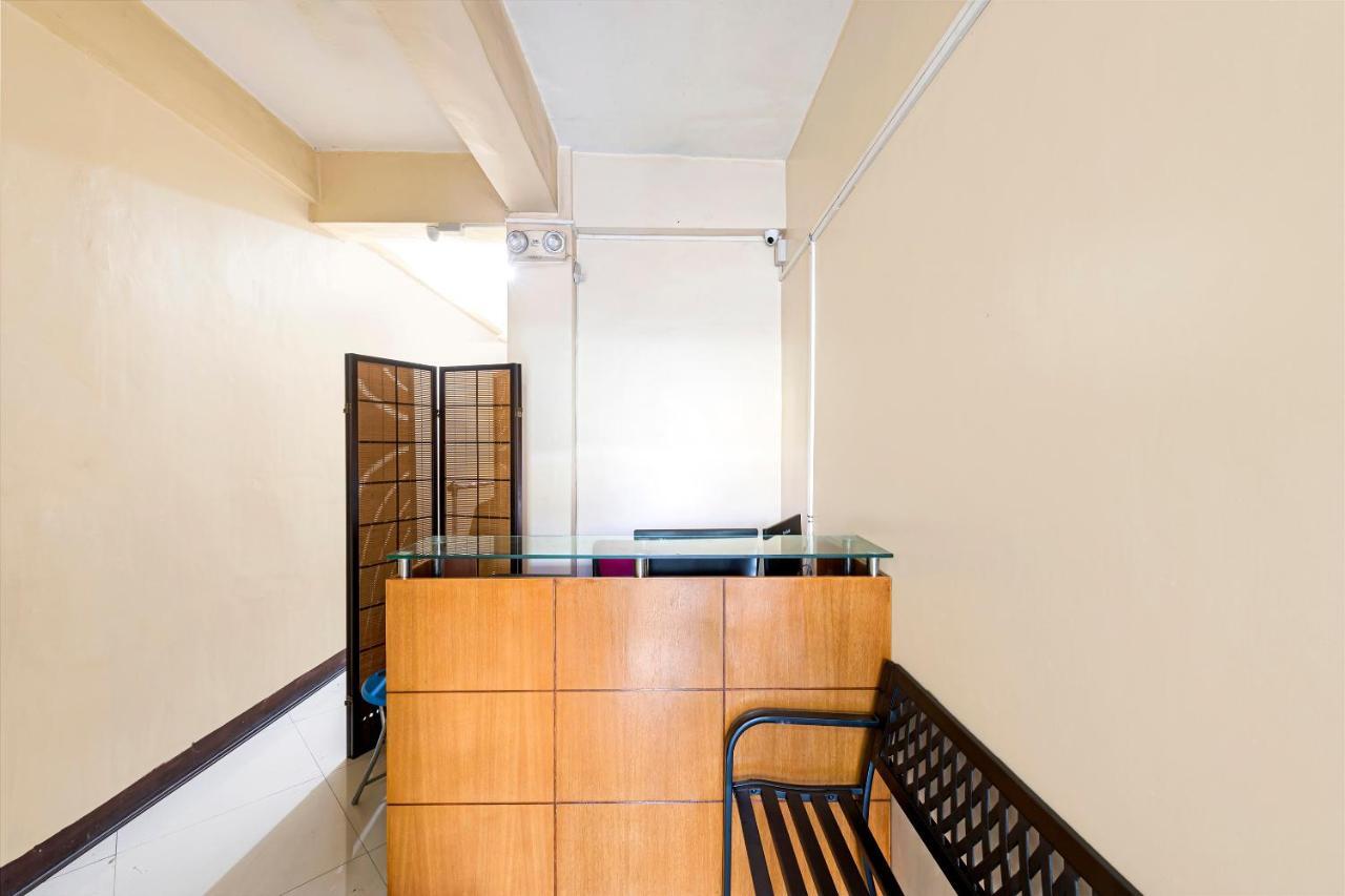 Reddoorz At V-Cat Apartelle Sampaloc Manilla Buitenkant foto