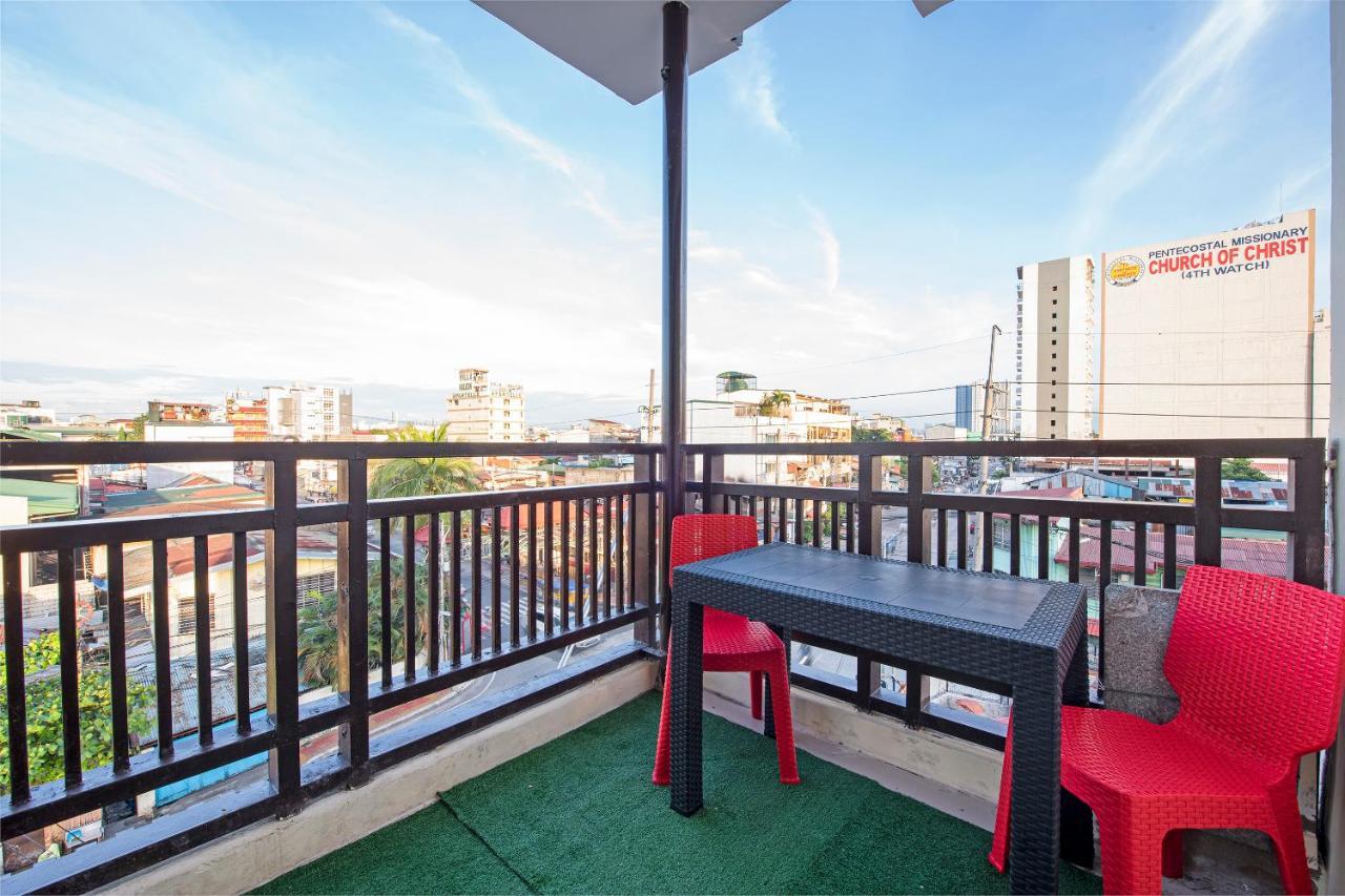 Reddoorz At V-Cat Apartelle Sampaloc Manilla Buitenkant foto